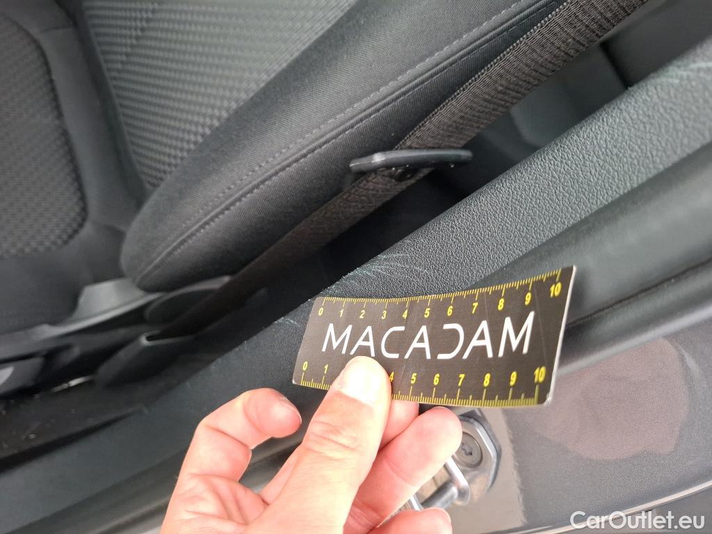 Bmw  Serie 1 BMW Série 1 / 2019 / 5P / Berline 116i DKG7 Business Design #17