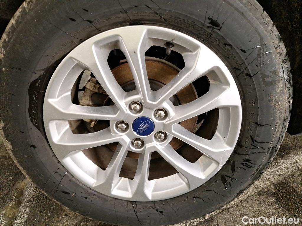 Ford  Kuga FORD  / 2019 / 5P / SUV 2.5 190 hybrid Flexifuel Pshift Titanium #37