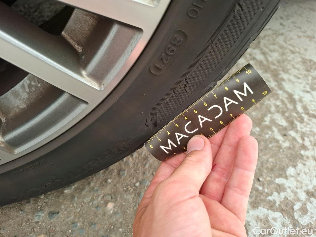 Mercedes  CLA-Klasse MERCEDES-BENZ CLA Shooting Brake / 2019 / 5P / Break CLA 200 d Business Line BA8 #4