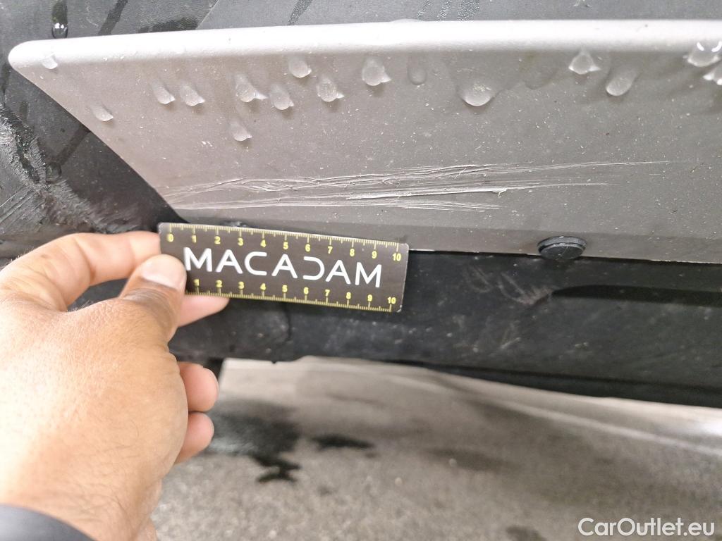 Ford  Kuga FORD  / 2019 / 5P / SUV 2.5 190 hybrid Flexifuel Pshift Titanium #18