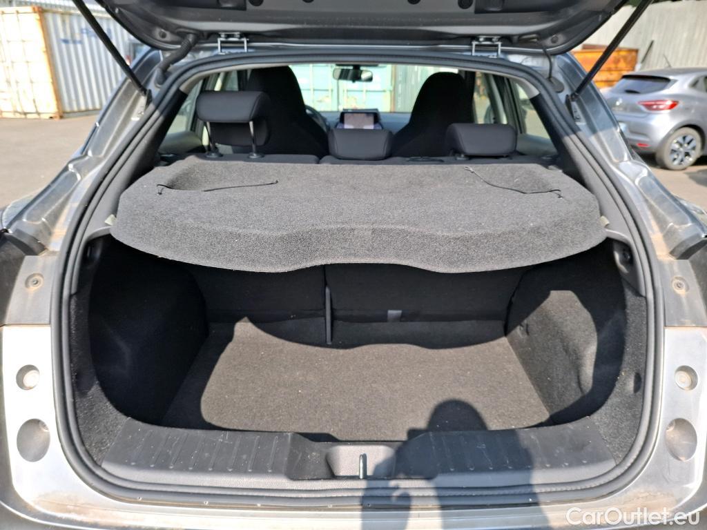 Nissan  Juke NISSAN  / 2019 / 5P / Crossover DIG-T 114 BVM6 Business Edition #14