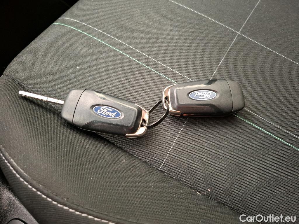 Ford  Fiesta  Cool&Connect 1.1 75CV BVM5 E6d #12