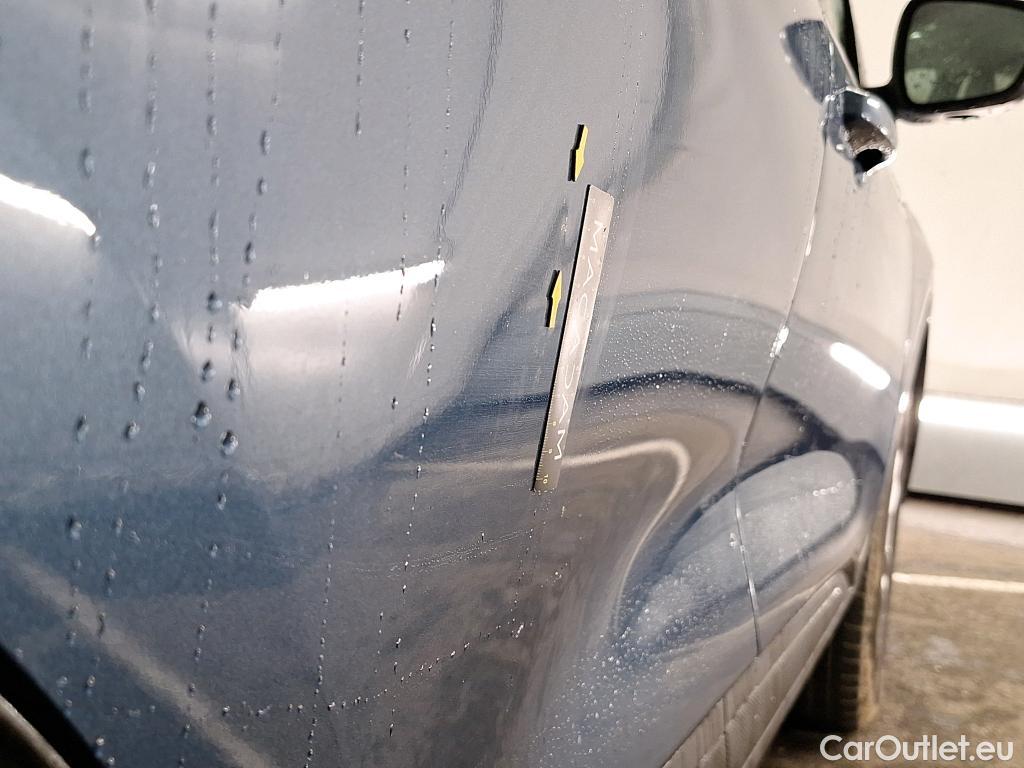 Ford  Kuga FORD  / 2019 / 5P / SUV 2.5 190 hybrid Flexifuel Pshift Titanium #32