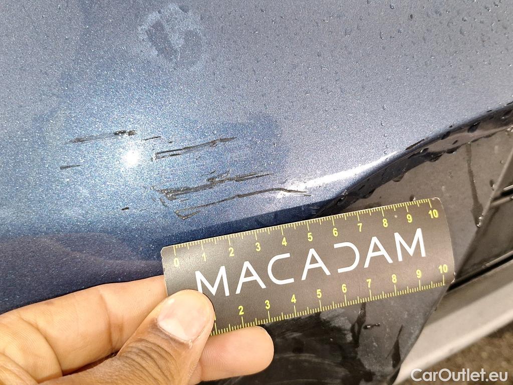 Ford  Kuga FORD  / 2019 / 5P / SUV 2.5 190 hybrid Flexifuel Pshift Titanium #8