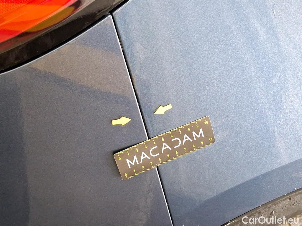 Ford  Kuga FORD  / 2019 / 5P / SUV 2.5 190 hybrid Flexifuel Pshift Titanium #16