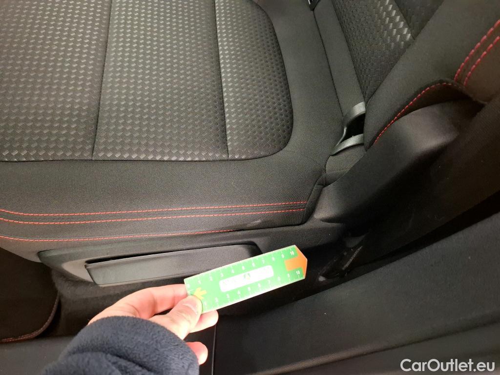 Ford  Kuga FORD  / 2019 / 5P / SUV 2.5 Duratec 225 ch PHEV eCVT St-Line Bus #6