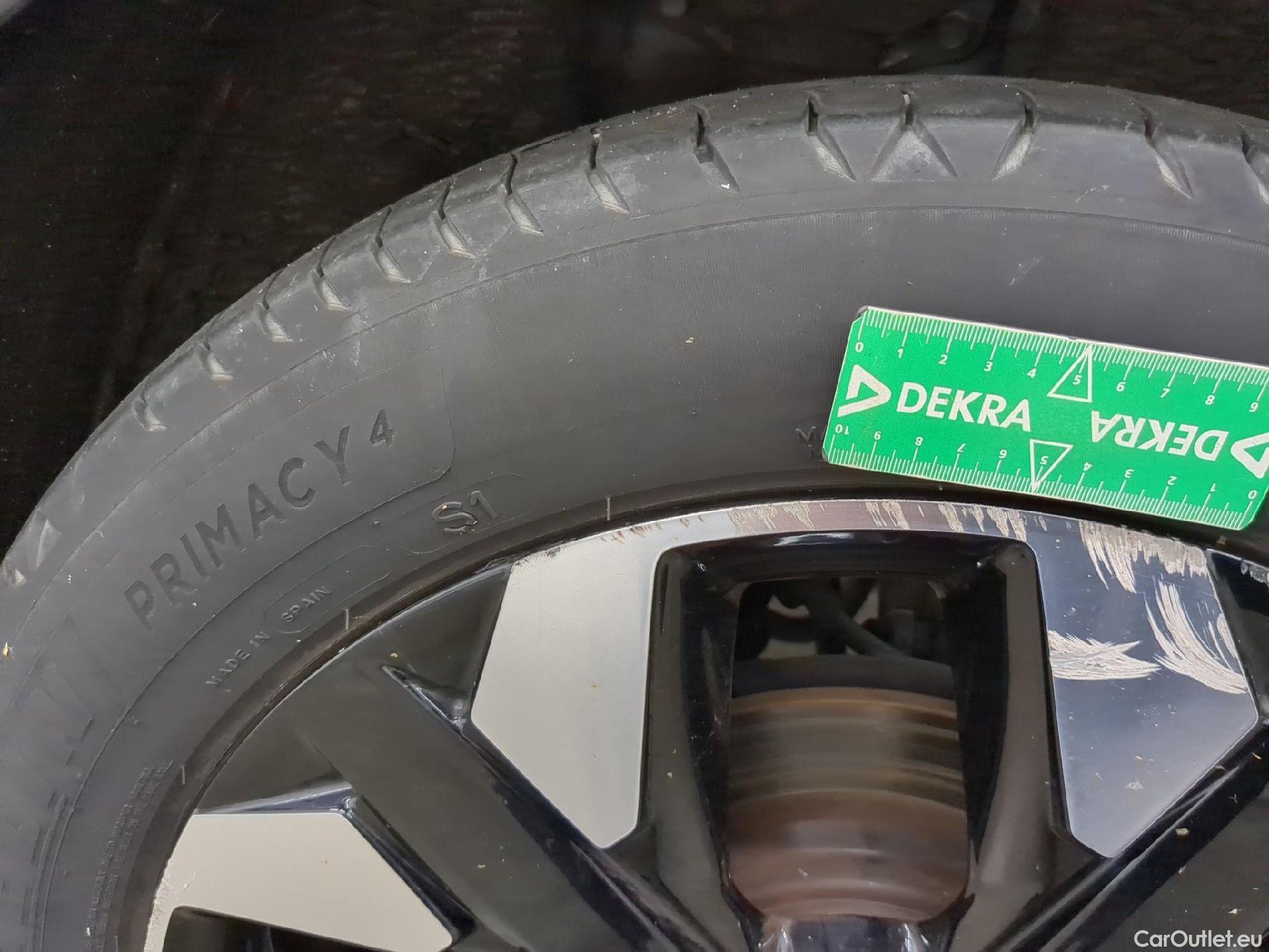 KIA  Sportage  Design Plug-in Hybrid 4WD 1.6 T-GDI 265CV BVA6 E6d #9