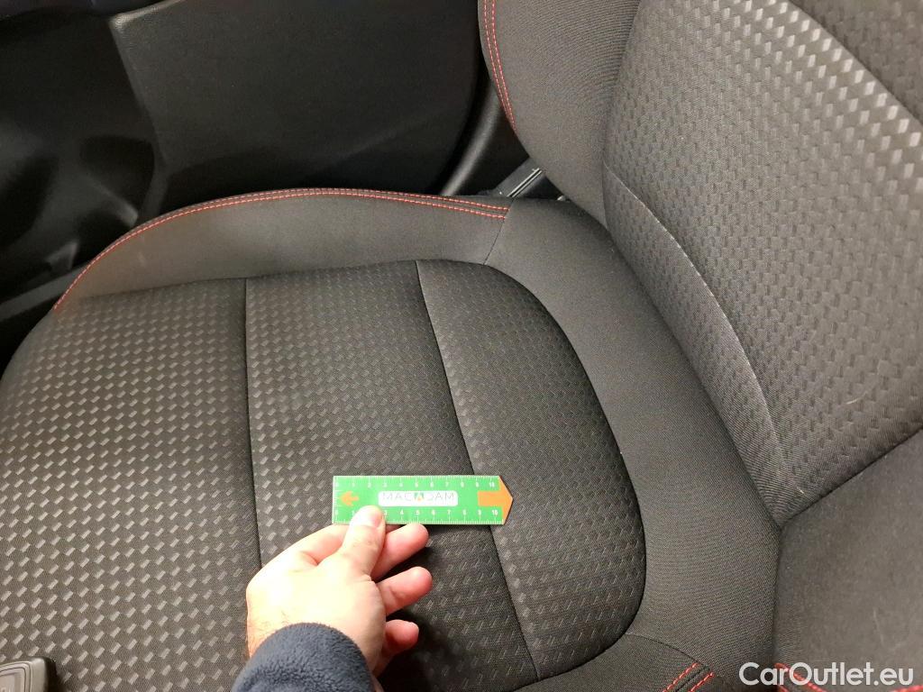 Ford  Kuga FORD  / 2019 / 5P / SUV 2.5 Duratec 225 ch PHEV eCVT St-Line Bus #4