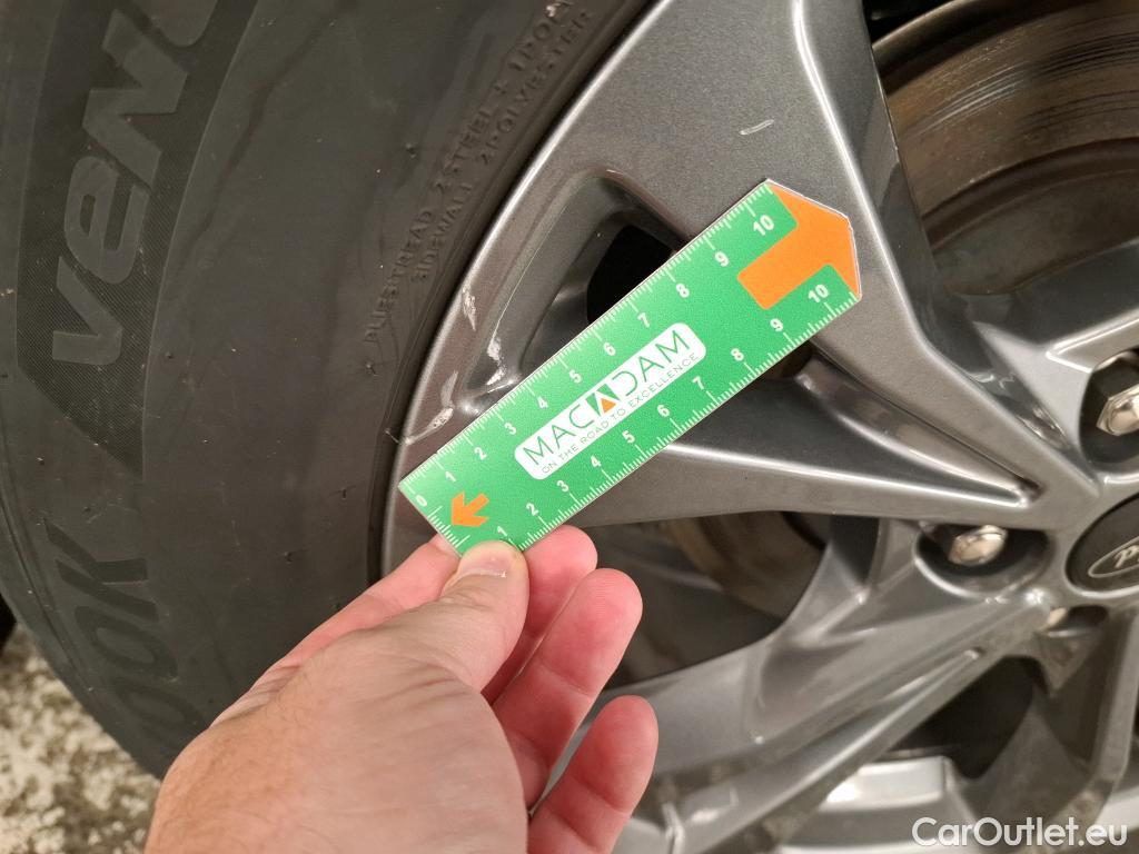 Ford  Kuga FORD  / 2019 / 5P / SUV 2.5 Duratec 225 ch PHEV eCVT St-Line Bus #10