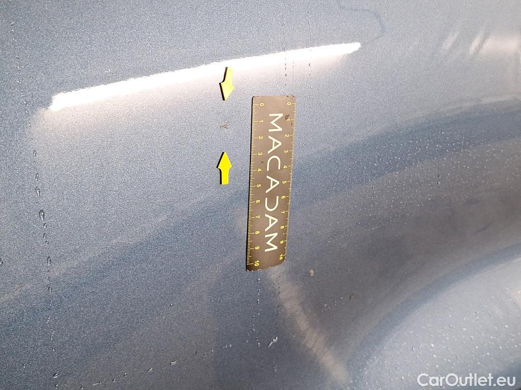 Ford  Kuga FORD  / 2019 / 5P / SUV 2.5 190 hybrid Flexifuel Pshift Titanium #33