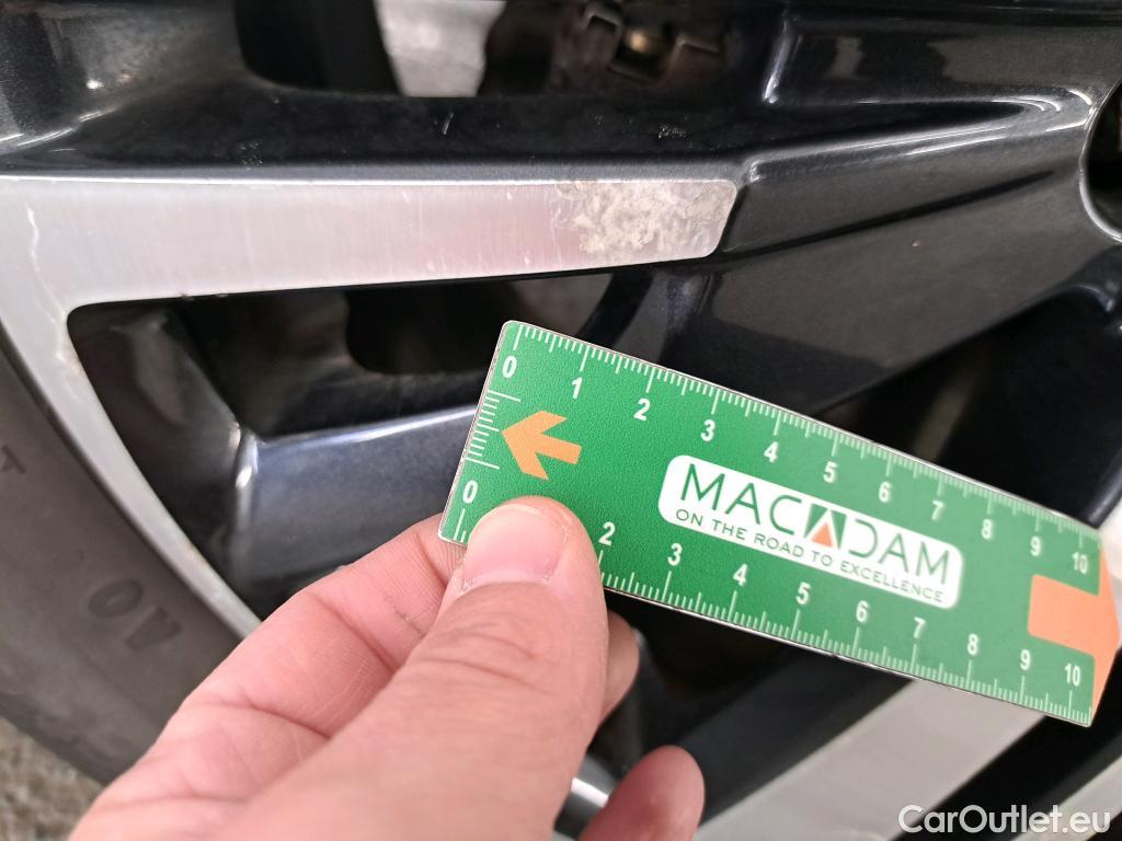 Peugeot  3008  Allure Business 1.5 HDi 130CV BVM6 E6d #16