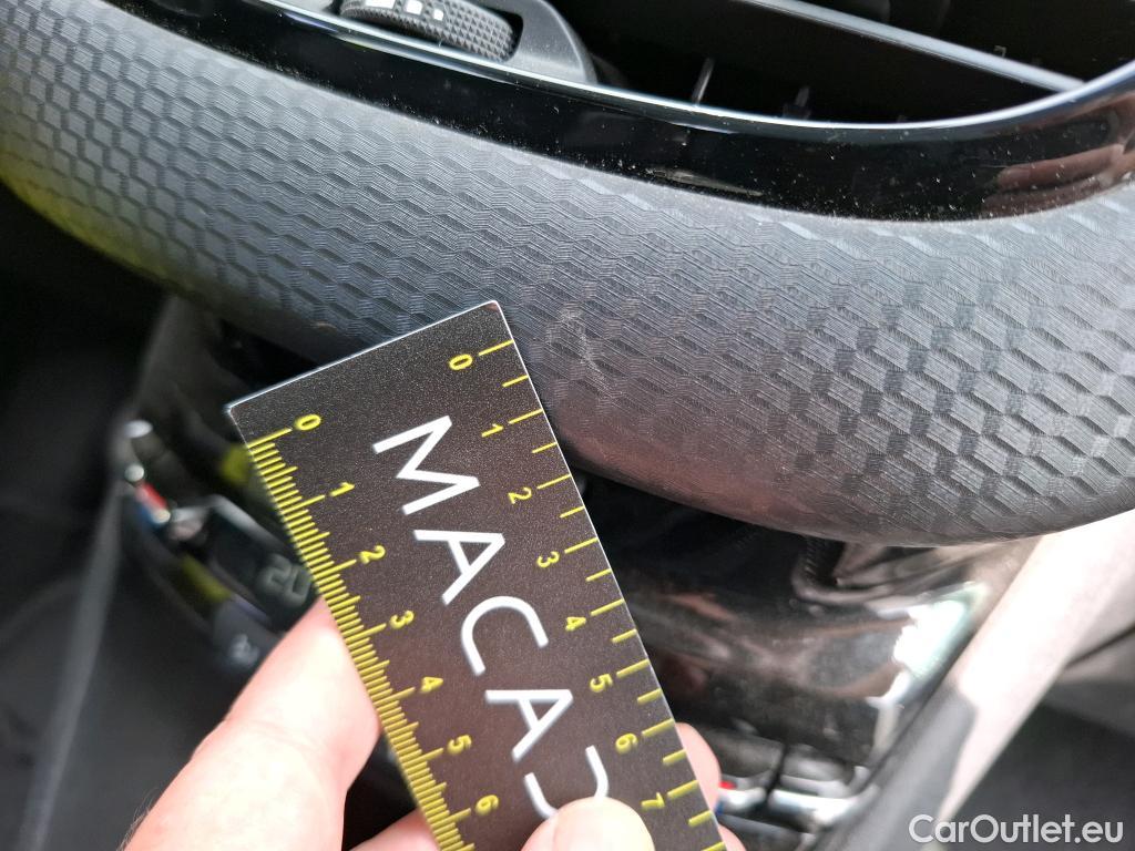  Peugeot  2008 PEUGEOT  / 2016 / 5P / Crossover Puretech 82 S&S €6.c ACTIVE #14