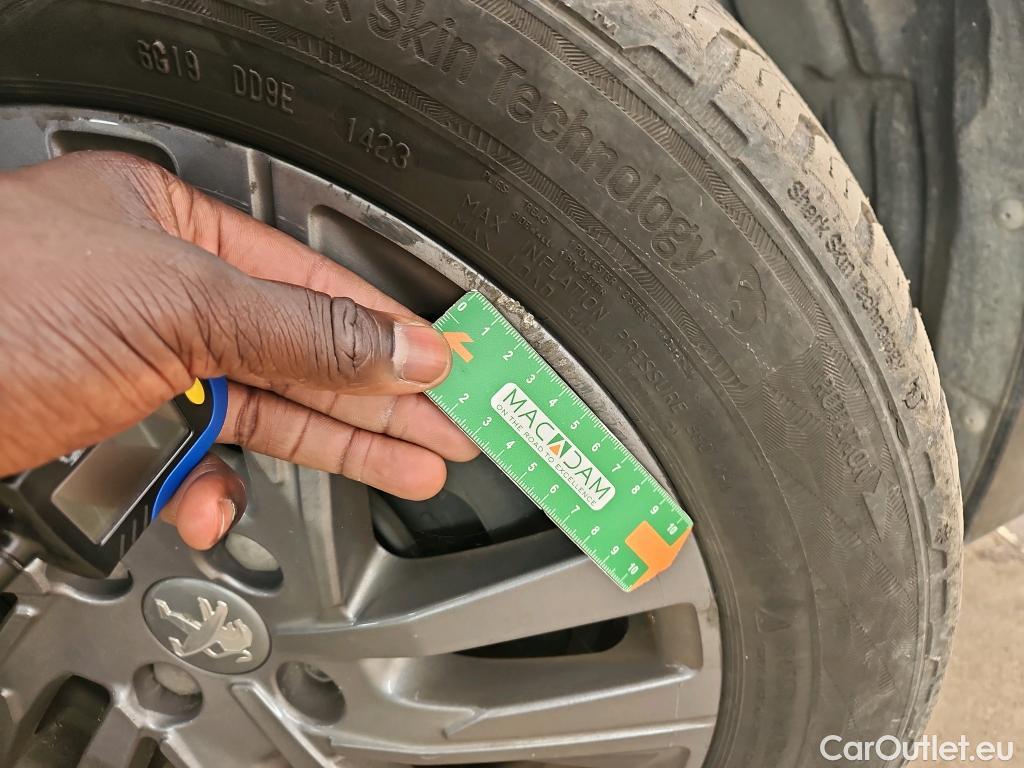  Peugeot  208  Active Business 1.5 HDi 100CV BVM6 E6d #3