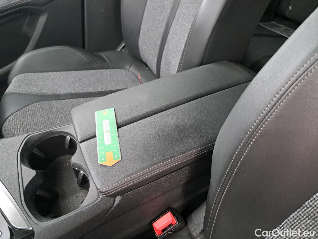 Peugeot  3008  Allure Business 1.5 HDi 130CV BVM6 E6d #29