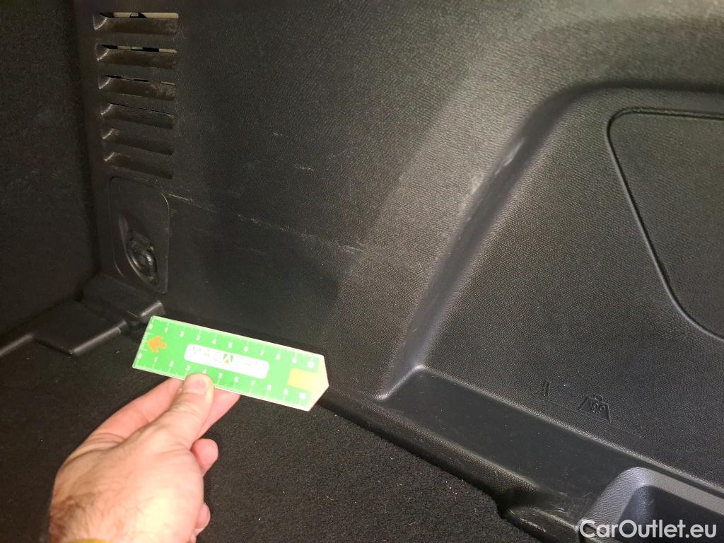 Peugeot  3008  Active Pack 1.5 HDi 130CV BVA8 E6d #6