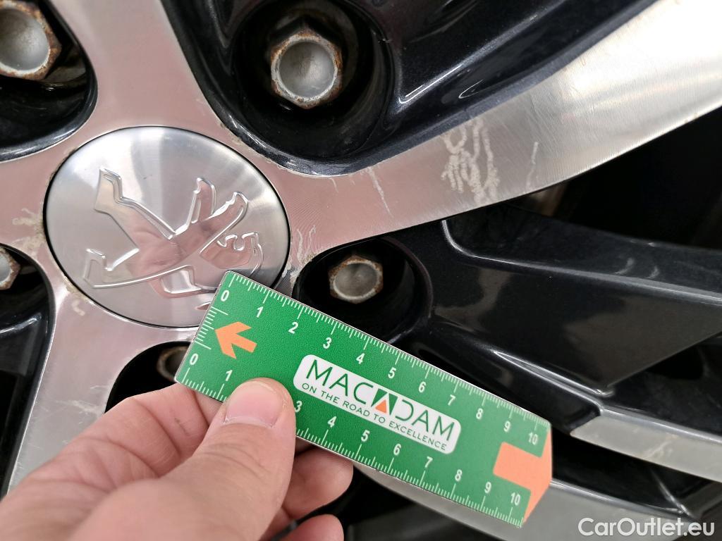 Peugeot  3008  Allure Business 1.5 HDi 130CV BVM6 E6d #14