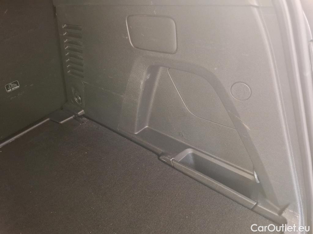 Peugeot  3008  Active Pack 1.5 HDi 130CV BVA8 E6d #5