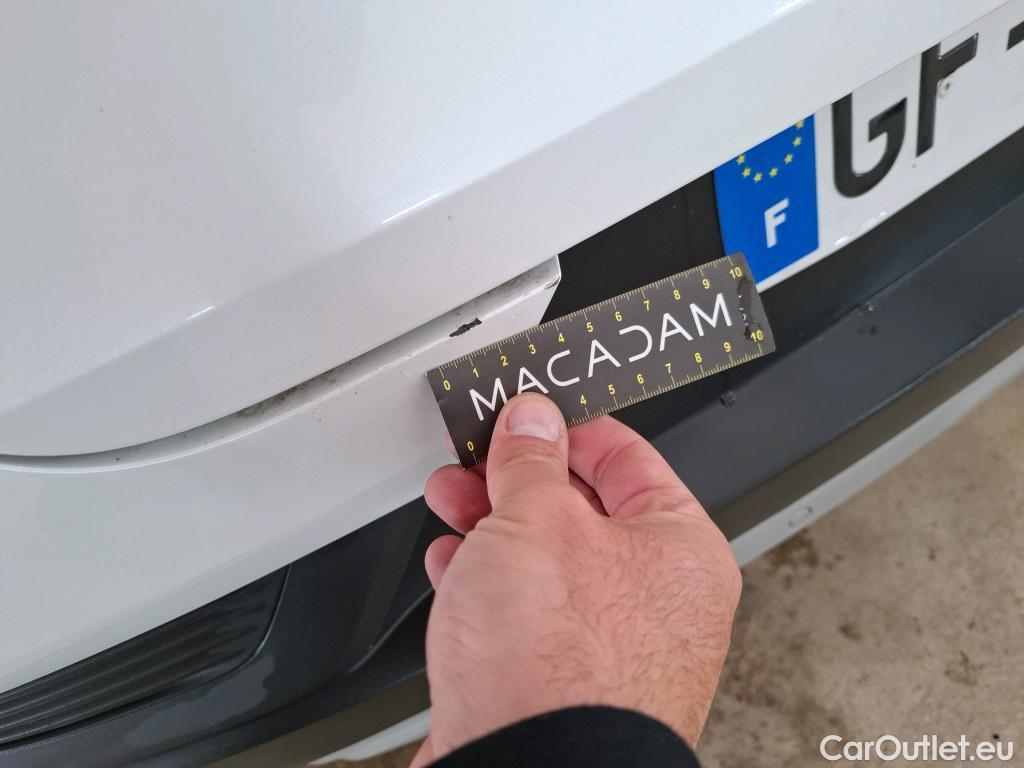 Renault  Captur  II Business 1.6 E-TECH Hybrid 145CV BVA6 E6d #16