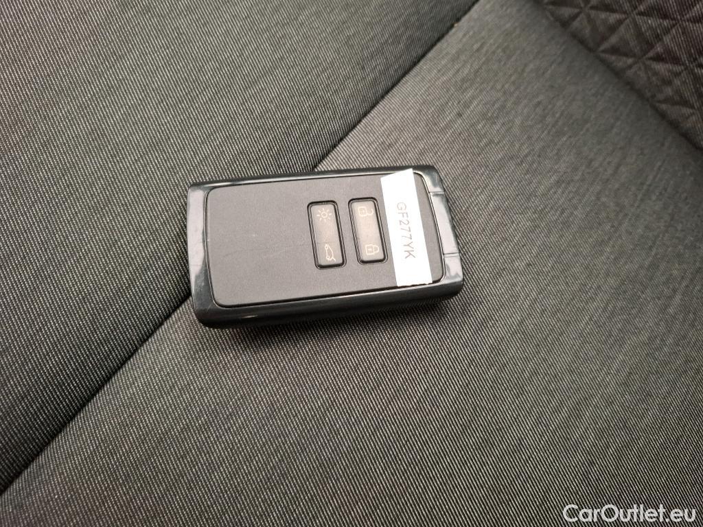 Renault  Captur  II Business 1.6 E-TECH Hybrid 145CV BVA6 E6d #12