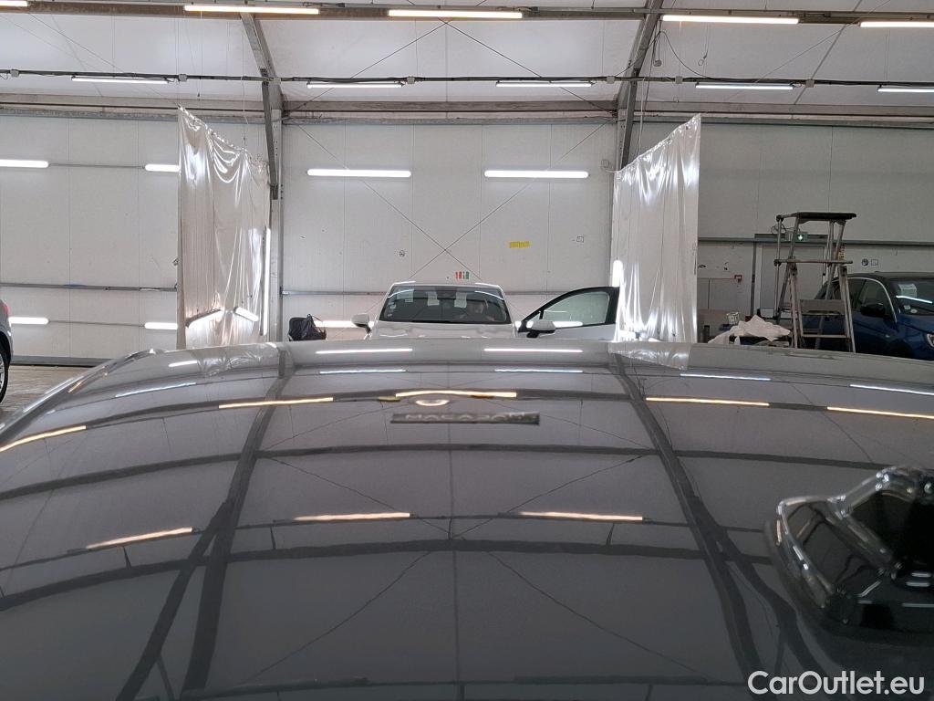  Volkswagen  Golf  VOLKSWAGEN / 2020 / 5P / Berline 2.0 TDI SCR 115 DSG7 Life Busi 1st #3