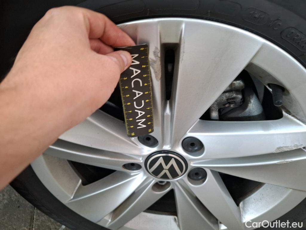  Volkswagen  Golf  VOLKSWAGEN / 2020 / 5P / Berline 2.0 TDI SCR 115 DSG7 Life Busi 1st #14