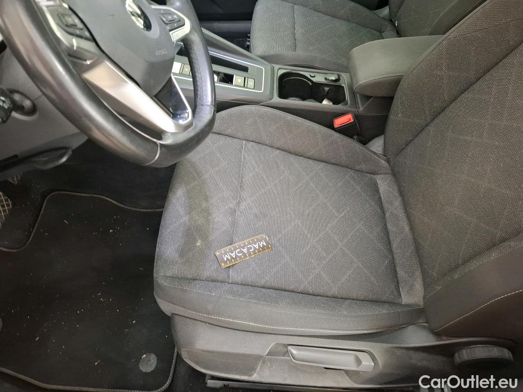  Volkswagen  Golf  VOLKSWAGEN / 2020 / 5P / Berline 2.0 TDI SCR 115 DSG7 Life Busi 1st #29