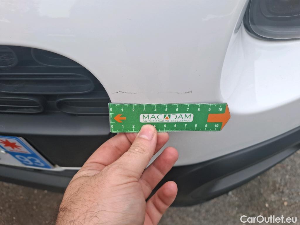 Citroen  C3  Société Feel Nav 1.5 BlueHDI 100CV BVM5 E6dT #9