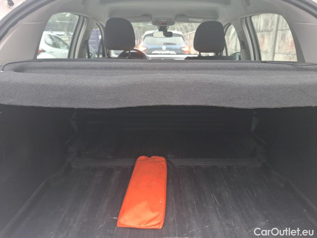 Citroen  C3  Société Feel Nav 1.5 BlueHDI 100CV BVM5 E6dT #10