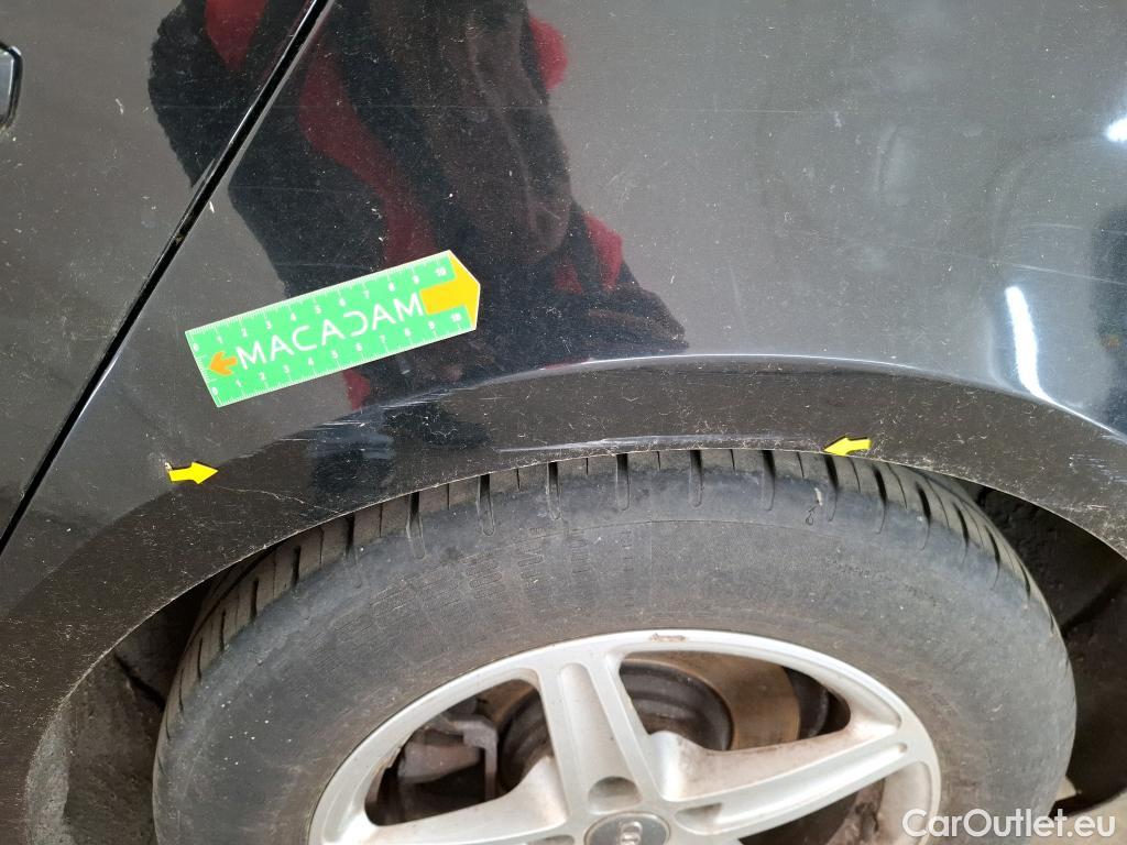 Audi  A4  Avant business line ultra 2.0 TDI 150CV BVM6 E6 #9