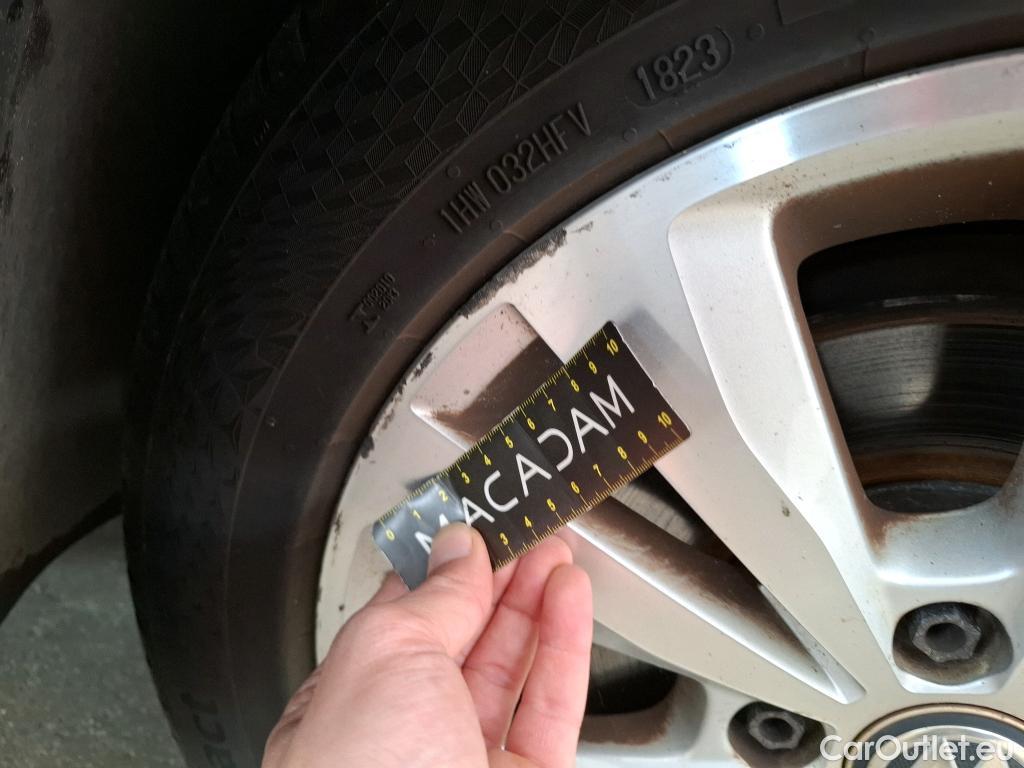  Volkswagen  Golf  VII Break Confortline Business BMT 1.6 TDI 115CV BVA7 E6dT / TRANSFO VP/VF #31