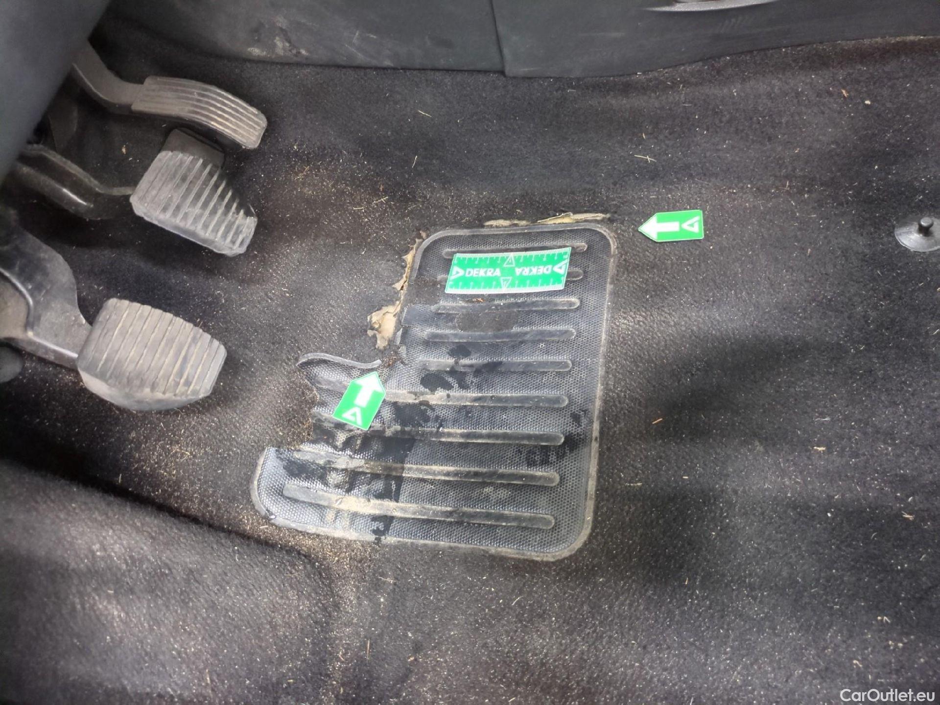  Citroen  C3  Attraction 1.6 BlueHDI 75CV BVM5 E6 #5