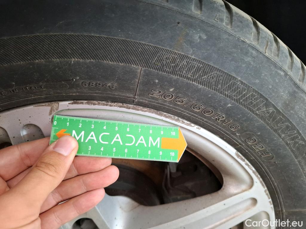 Audi  A4  Avant business line ultra 2.0 TDI 150CV BVM6 E6 #27