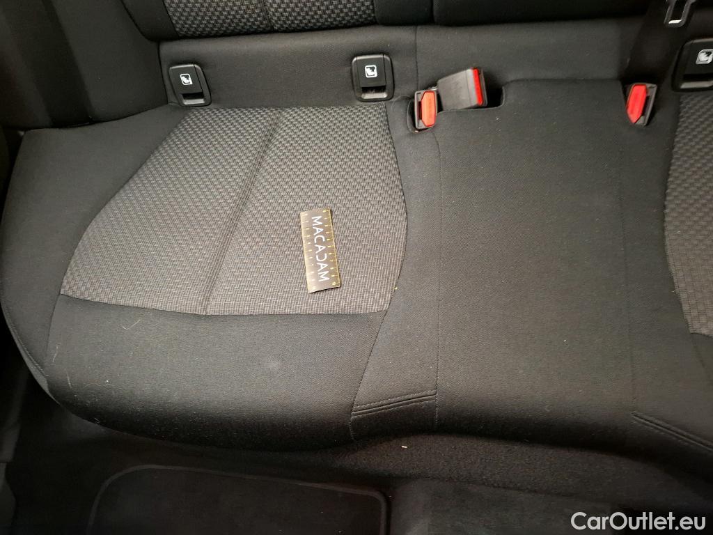 Bmw  Serie 1 BMW Série 1 / 2019 / 5P / Berline 116i DKG7 Business Design #7