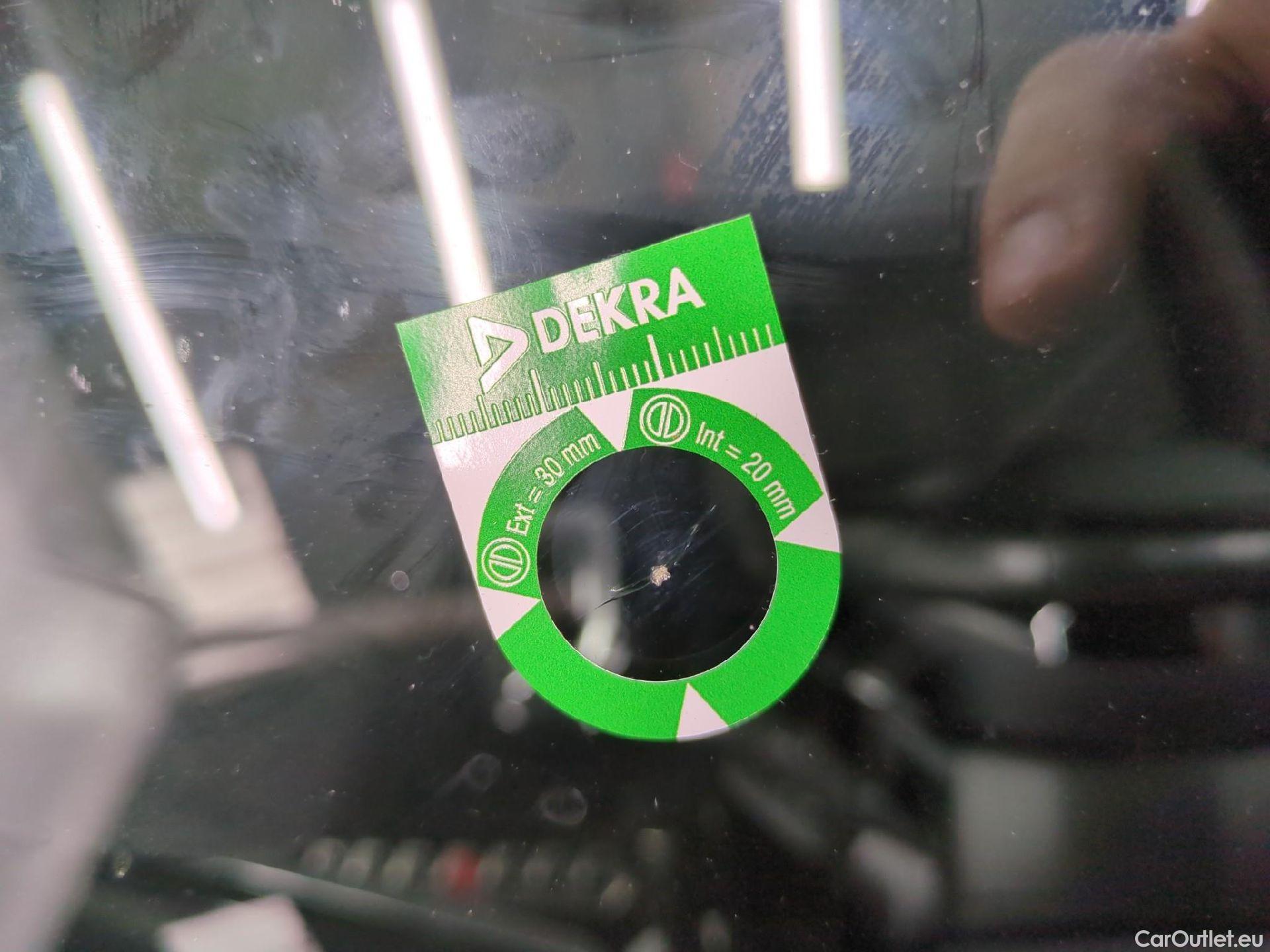  Peugeot  2008  Active Pack 1.2 PureTech 130CV BVA8 E6d #8