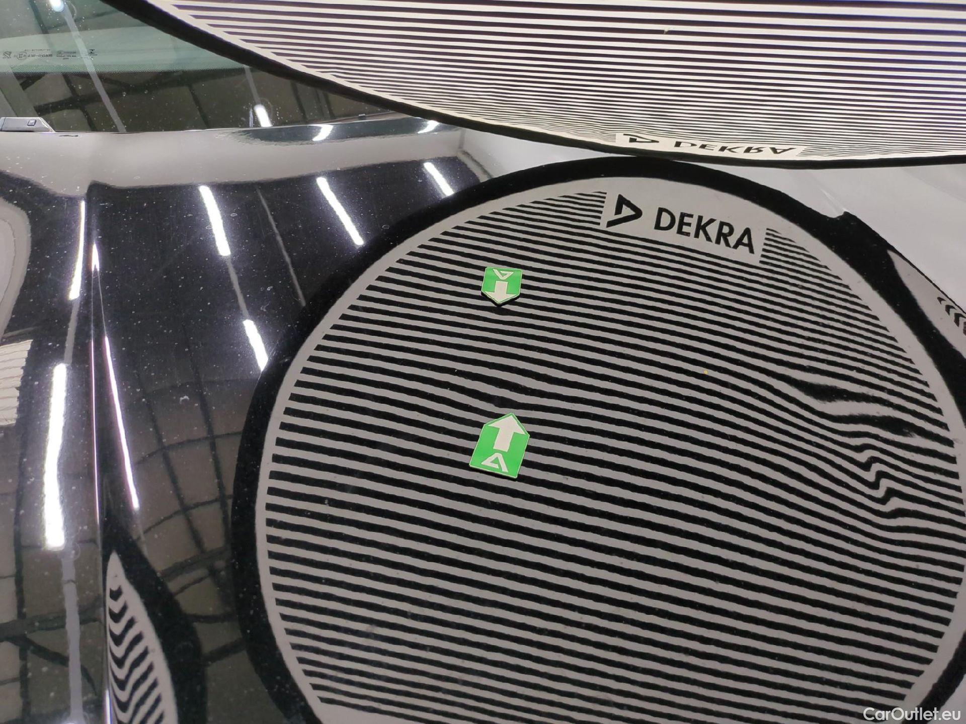  Peugeot  2008  Active Pack 1.2 PureTech 130CV BVA8 E6d #48