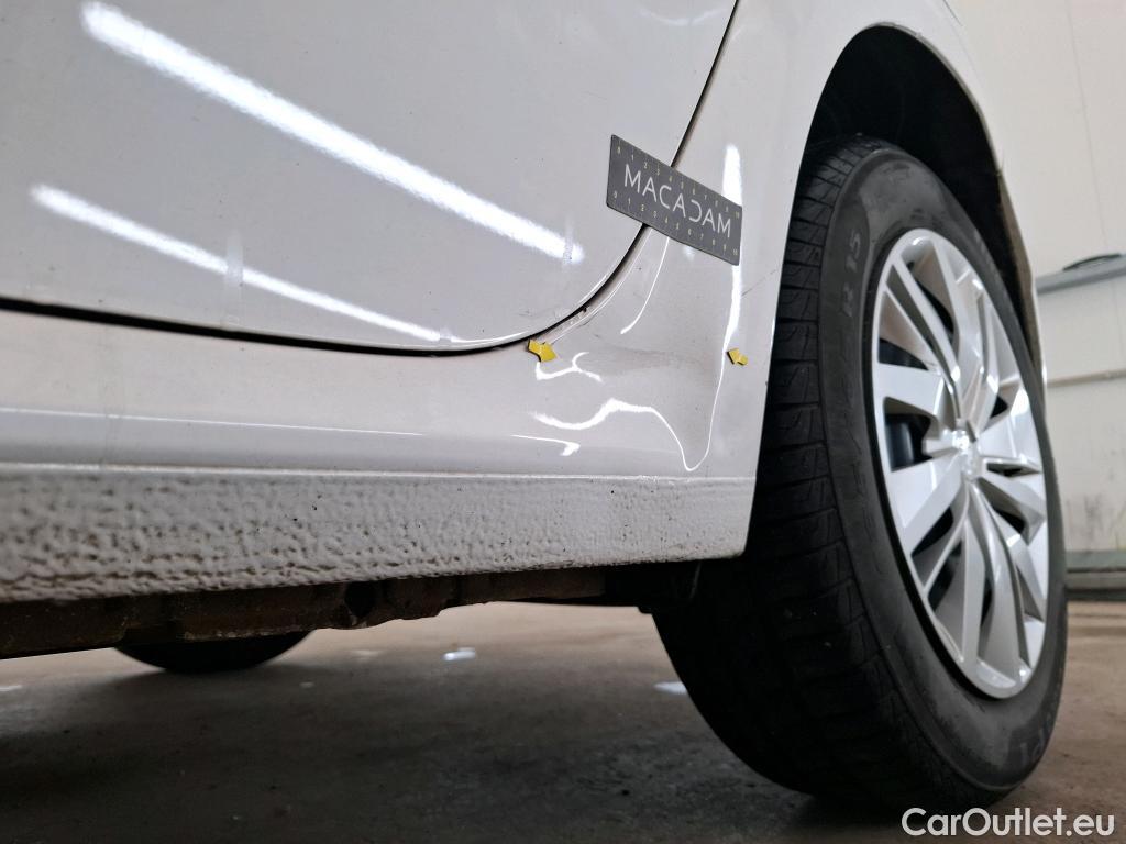  Peugeot  208  Premium 1.5 HDi 100CV BVM6 E6d #2