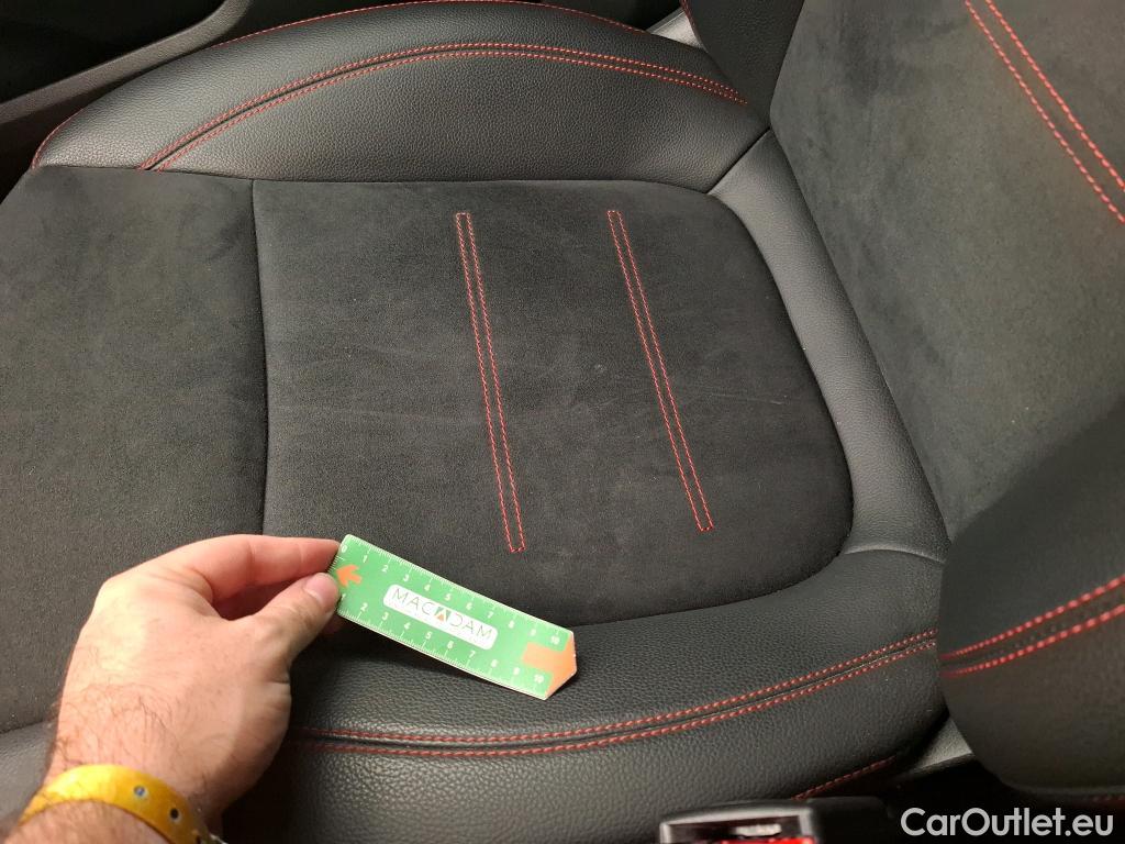 Mercedes  GLA MERCEDES-BENZ  / 2020 / 5P / SUV 2.0  200 D AMG LINE DCT #7