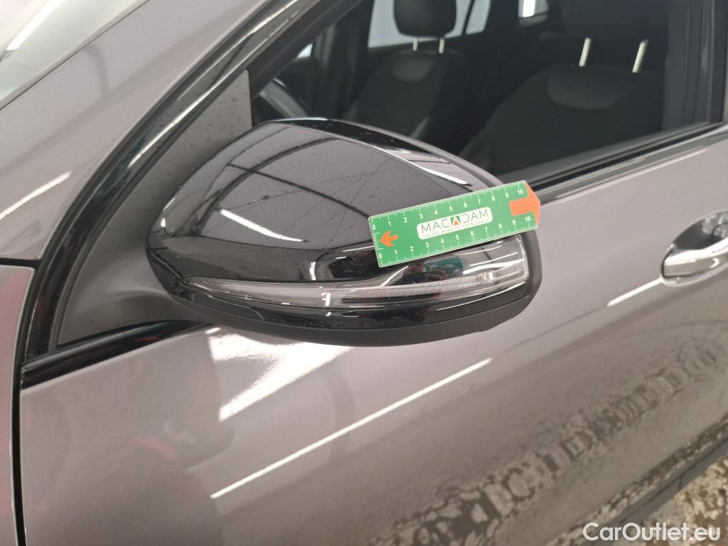 Mercedes  GLA MERCEDES-BENZ  / 2020 / 5P / SUV 2.0  200 D AMG LINE DCT #1