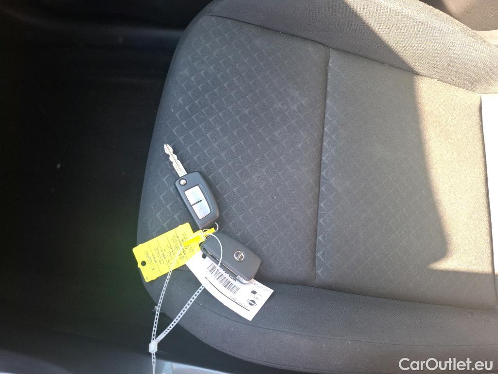 Nissan  Juke NISSAN  / 2019 / 5P / Crossover DIG-T 114 BVM6 Business Edition #13