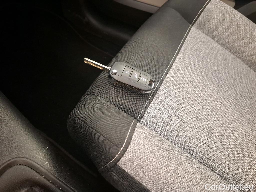 Citroen  C3  C-Series 1.2 PureTech 110CV BVM6 E6d #12