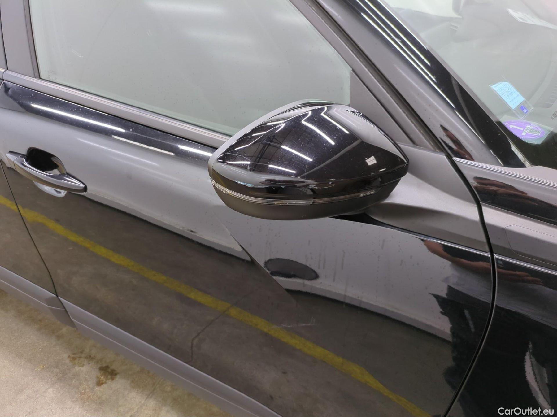  Peugeot  2008  Active Pack 1.2 PureTech 130CV BVA8 E6d #40