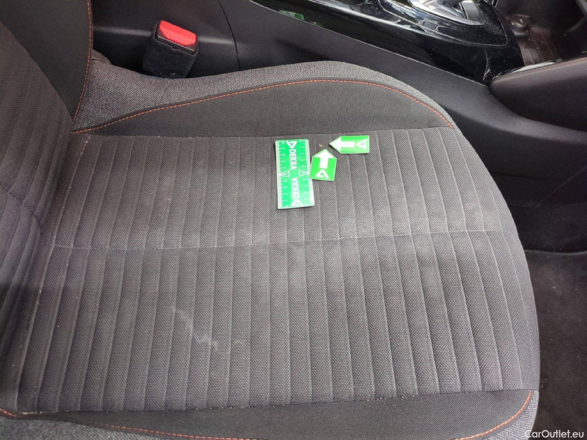  Peugeot  2008  Active Pack 1.2 PureTech 130CV BVA8 E6d #6