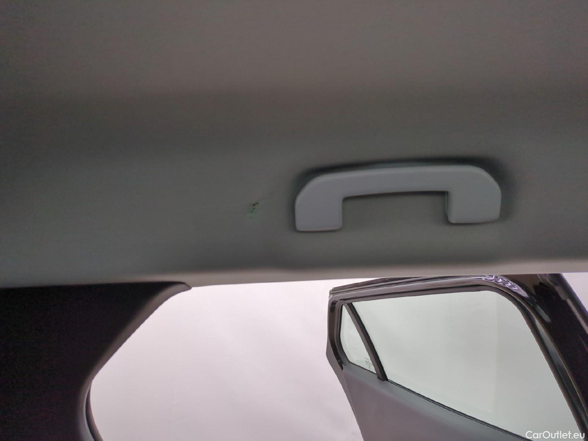  Peugeot  2008  Active Pack 1.2 PureTech 130CV BVA8 E6d #4