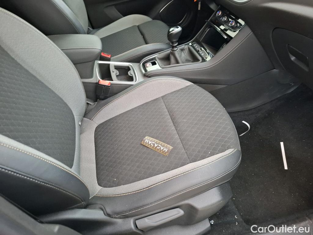  Opel   Grandland X Grandland X Elegance Business 1.5 130CV BVM6 E6d #12