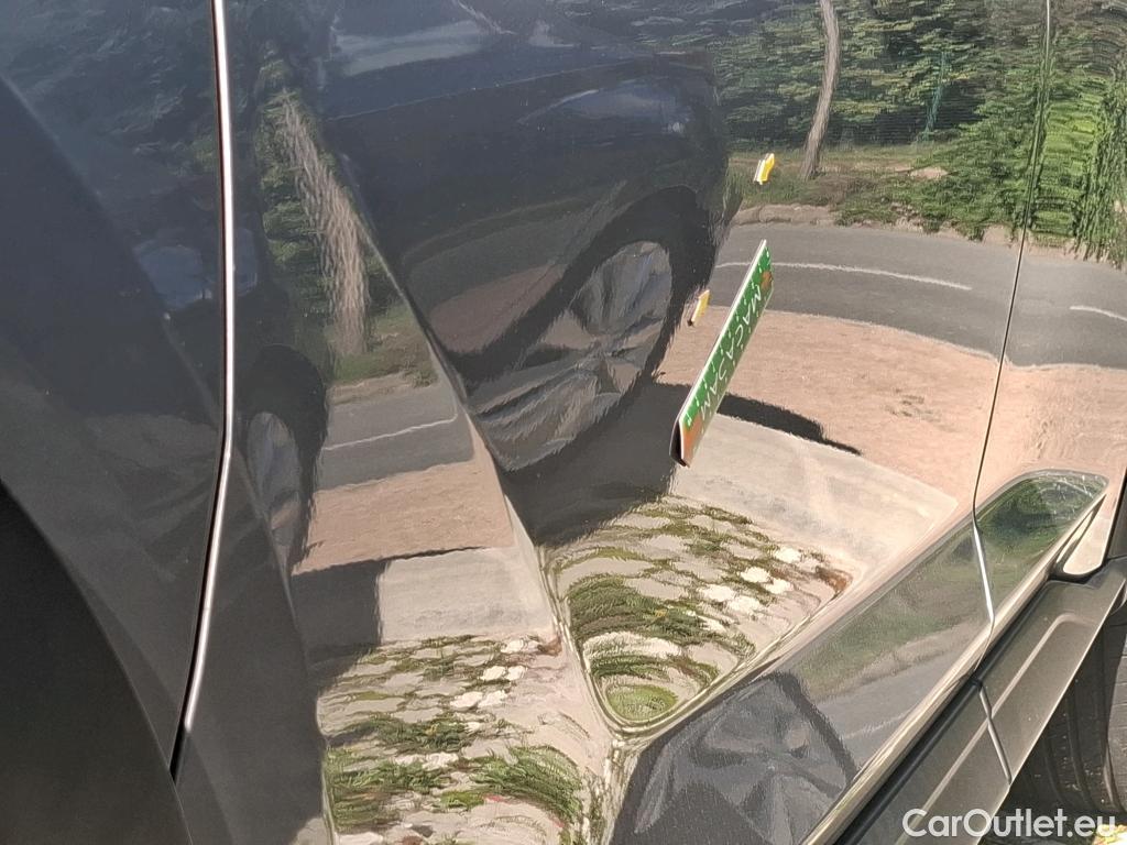 Nissan  Juke NISSAN  / 2019 / 5P / Crossover DIG-T 114 BVM6 Business Edition #4