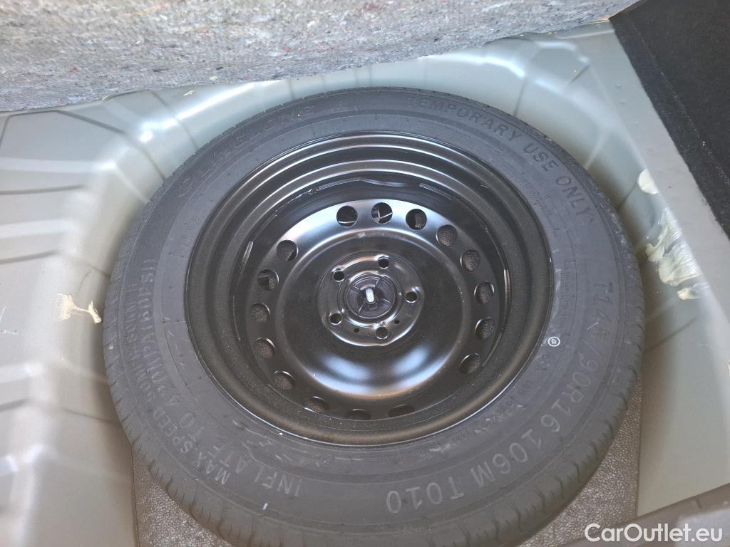 Nissan  Juke NISSAN  / 2019 / 5P / Crossover DIG-T 114 BVM6 Business Edition #12