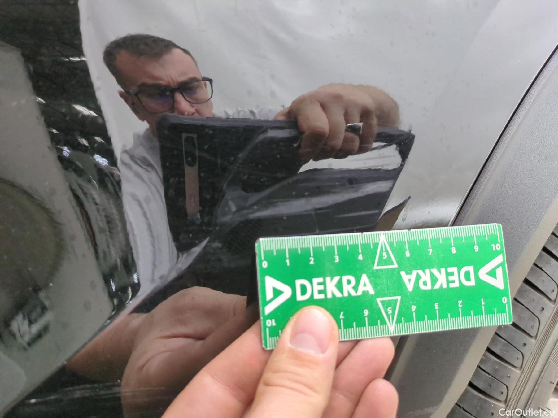  Peugeot  2008  Active Pack 1.2 PureTech 130CV BVA8 E6d #45