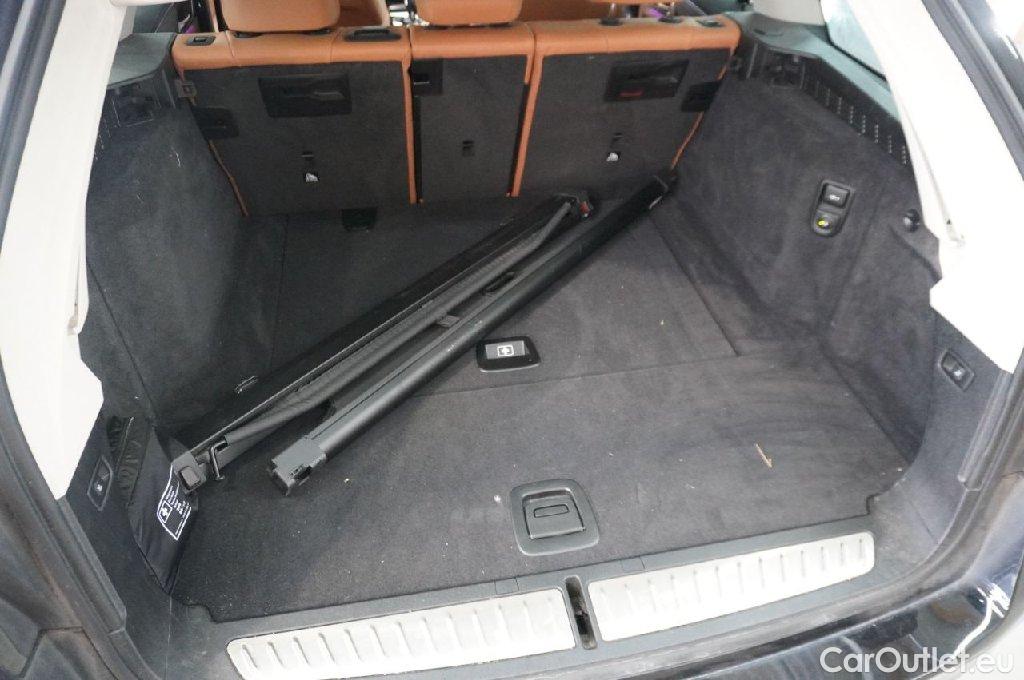 Bmw  Serie 5 Baureihe 5 Touring 520 d Luxury Line 2.0 140KW AT8 E6d #41