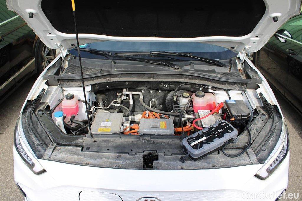 MG  ZS EV MG  Standard Luxury 5d 130kW #12