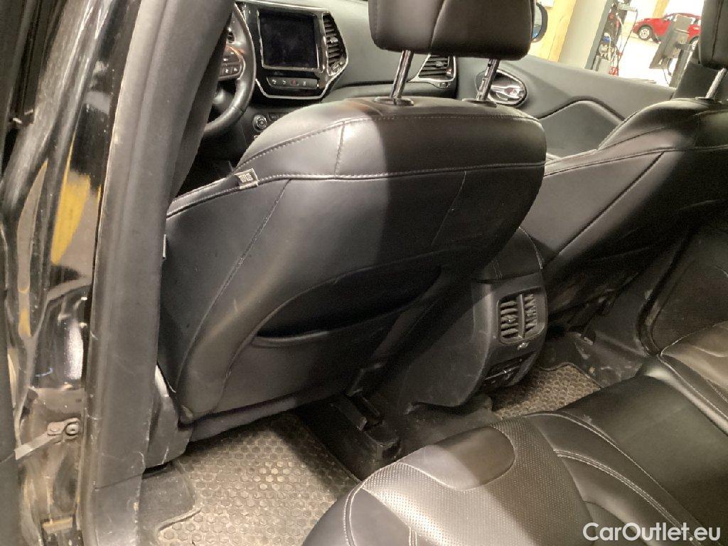 Jeep  Cherokee JEEP  2.2 MJ II Active Drive I Automatik Overland 5d 143kW #101